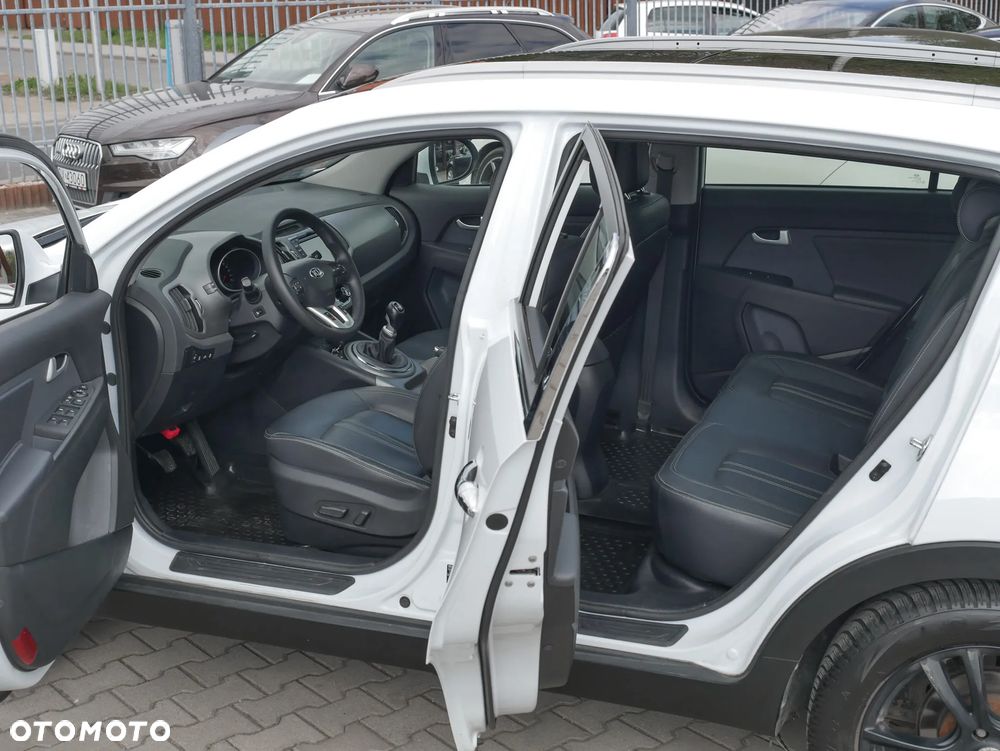 Kia Sportage 2.0 CRDI XL AWD - 11