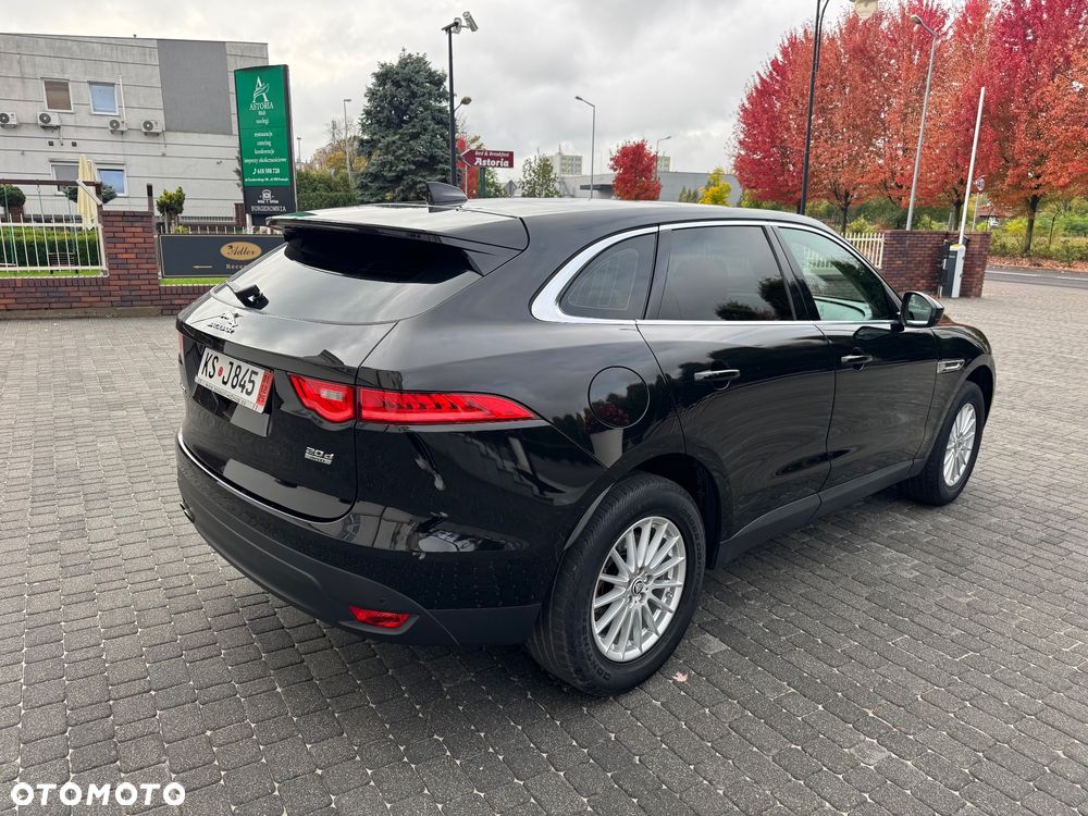 Jaguar F-Pace 20d AWD R-Sport - 8