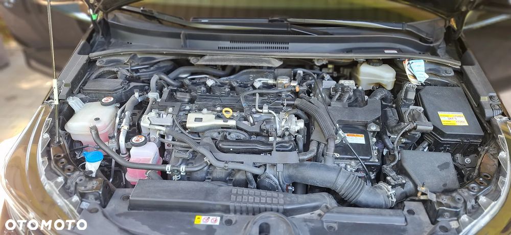 Toyota Corolla 2.0 Hybrid Executive - 14