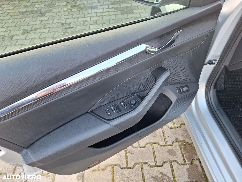 Skoda Octavia 2.0 TDI DSG First Edition - 22