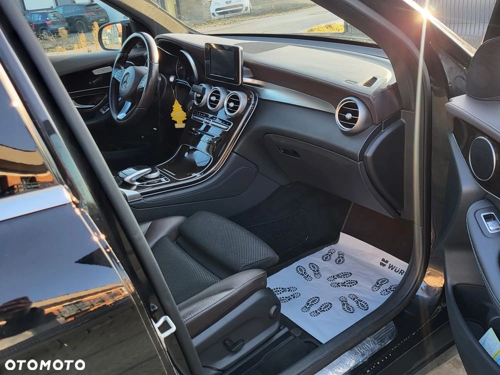 Mercedes-Benz GLC - 19