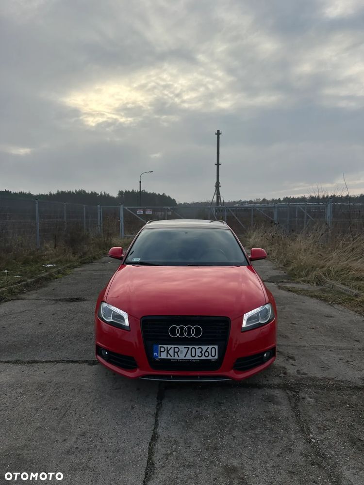 Audi A3 Sportback 2.0 TDI DPF S tronic S line Sportpaket - 2