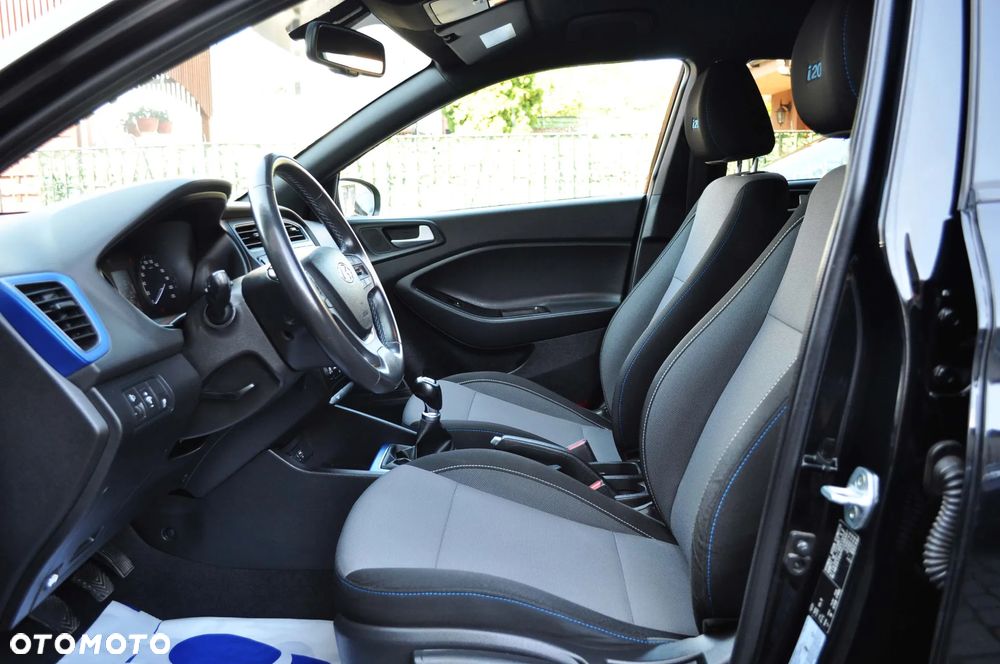 Hyundai i20 blue 1.2 Select - 13