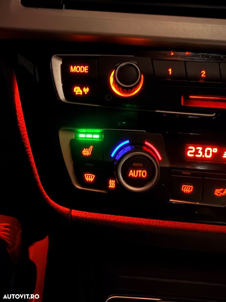 BMW Seria 3 320d Touring Aut. Efficient Dynamics Edition Blue Perf. Sport Line - 24