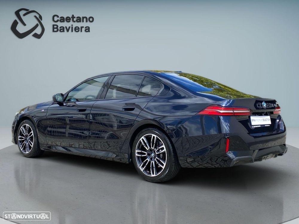 BMW 520 d Pack Desportivo M - 24