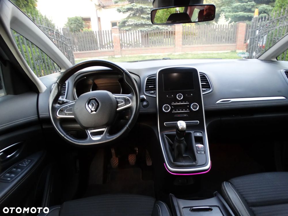 Renault Scenic TCe 140 GPF BUSINESS EDITION - 13
