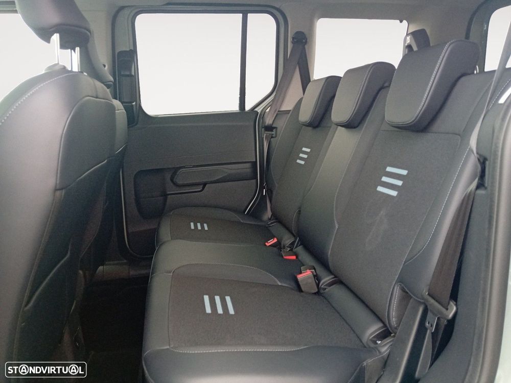 Ford Tourneo Courier 1.0 EcoBoost Active DCT - 13