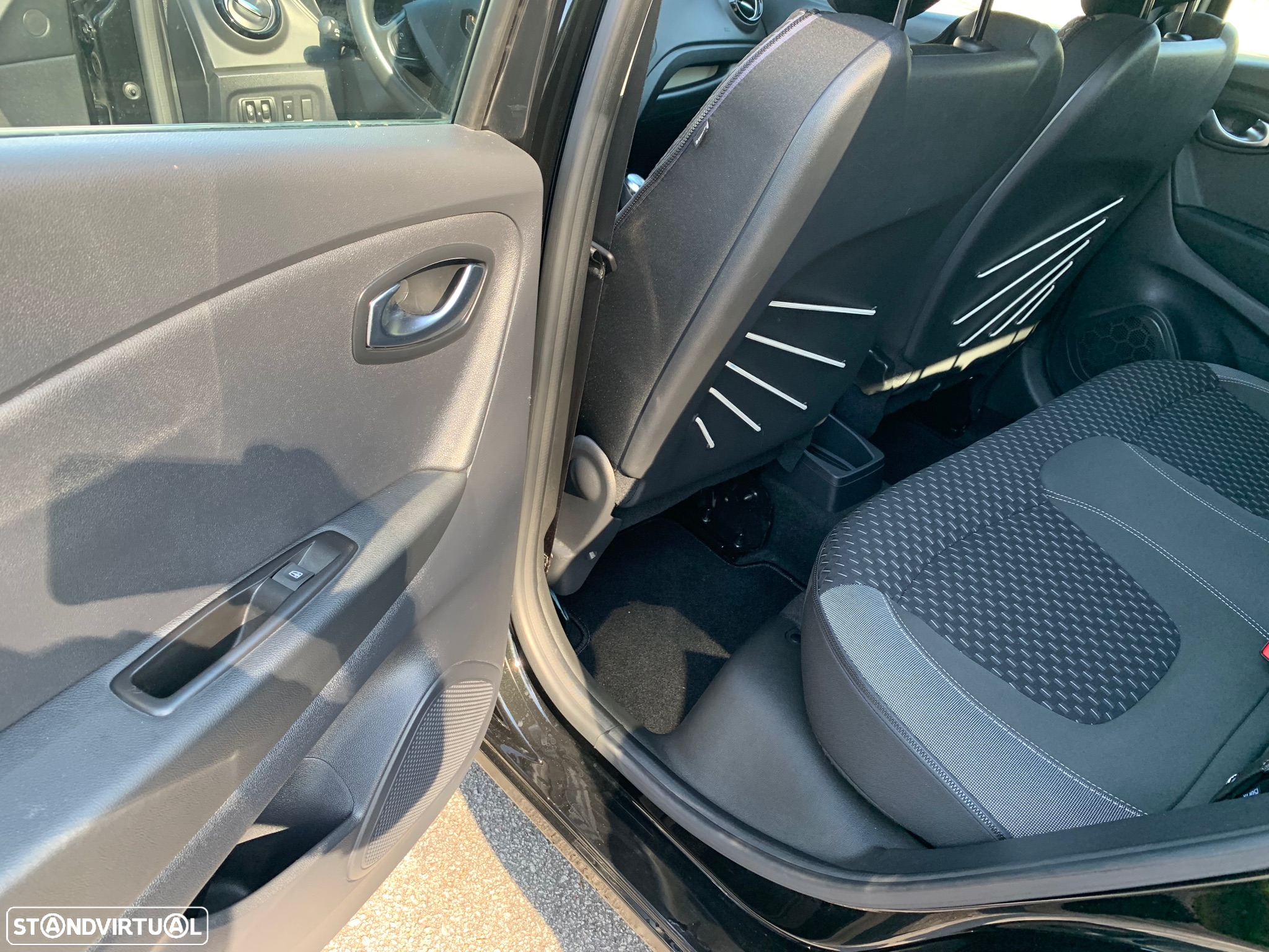 Renault Captur 1.0 TCe Exclusive - 9