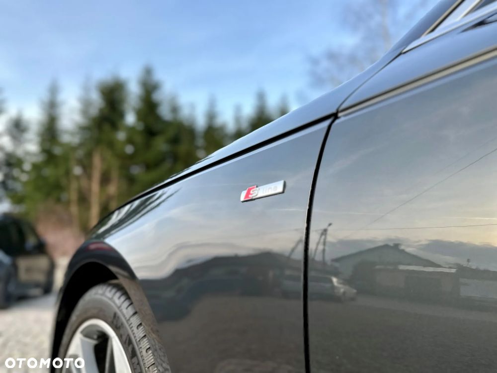 Audi A4 Avant 2.0 TDI ultra sport - 4