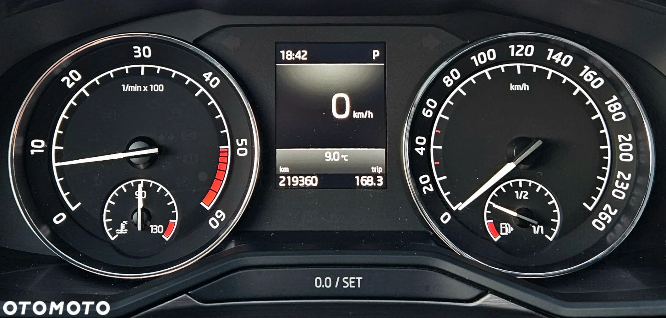 Skoda Superb Combi 2.0 TDI DSG Style - 20