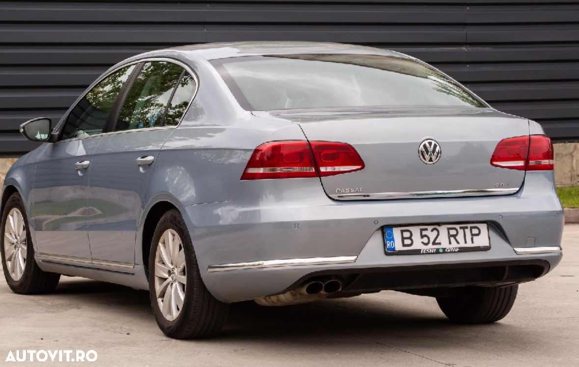 Volkswagen Passat 2.0 TDI BlueMotion Technology Comfortline - 10