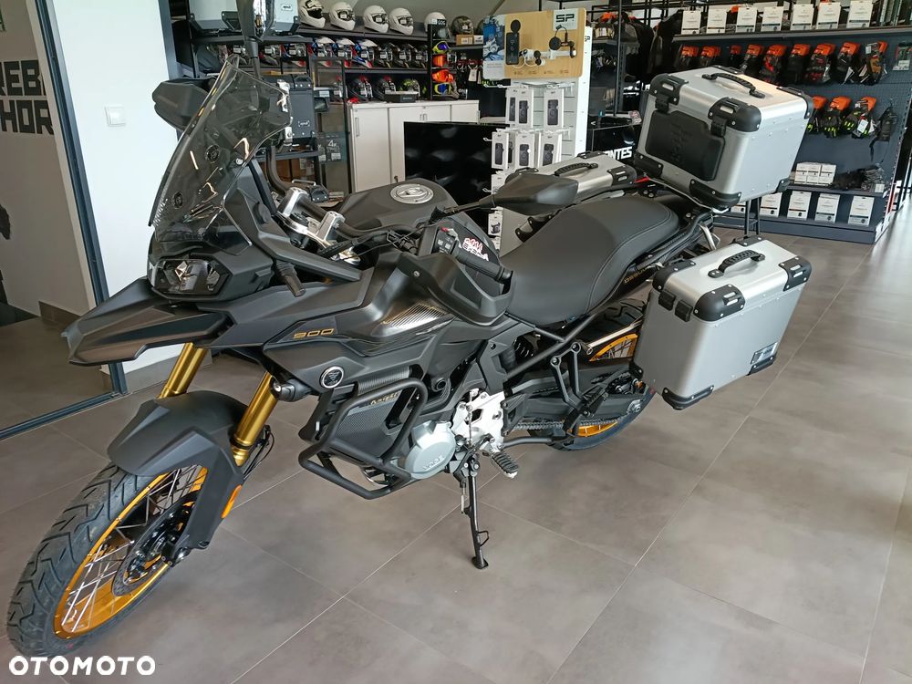 VOGE 900DSX - 2