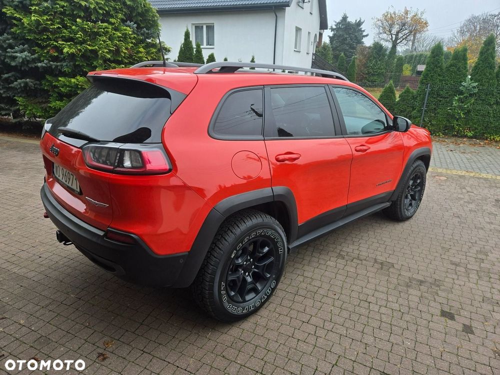 Jeep Cherokee - 5