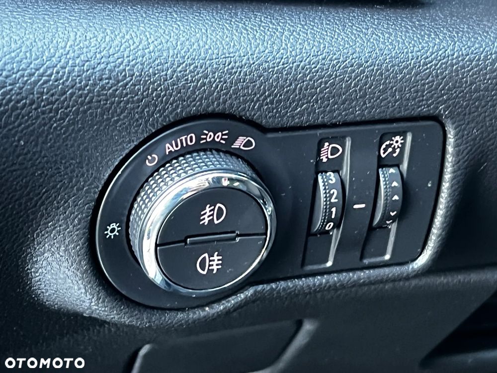Opel Astra GTC 1.4 Turbo Innovation - 18