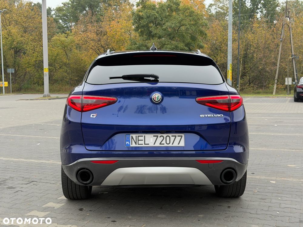 Alfa Romeo Stelvio 2022 photo 4