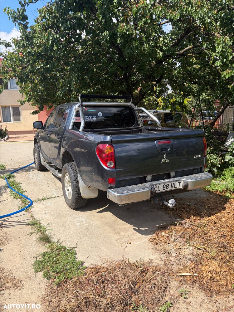 Mitsubishi L200 - 6