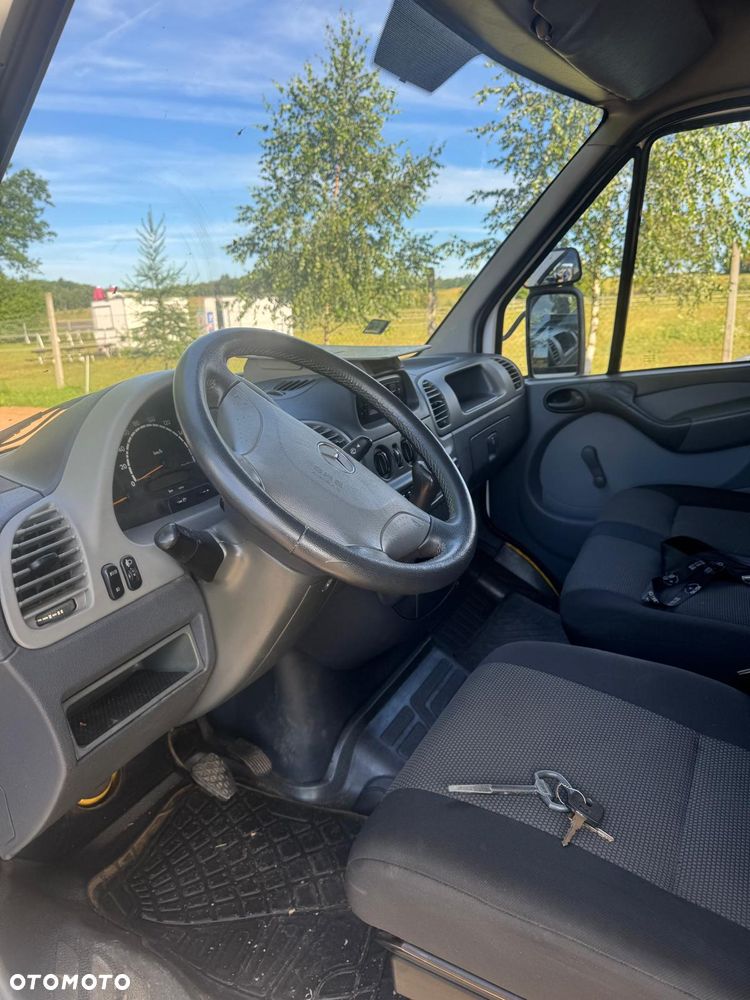 Mercedes-Benz Sprinter - 8