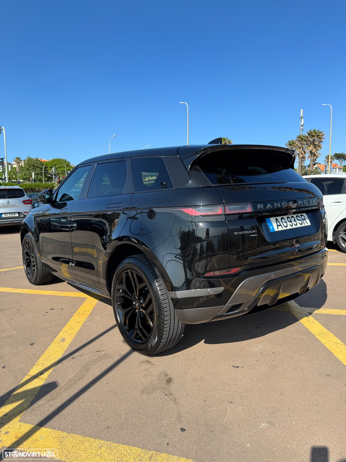 Land Rover Range Rover Evoque 1.5 P300e AWD R-Dynamic HSE Auto - 2