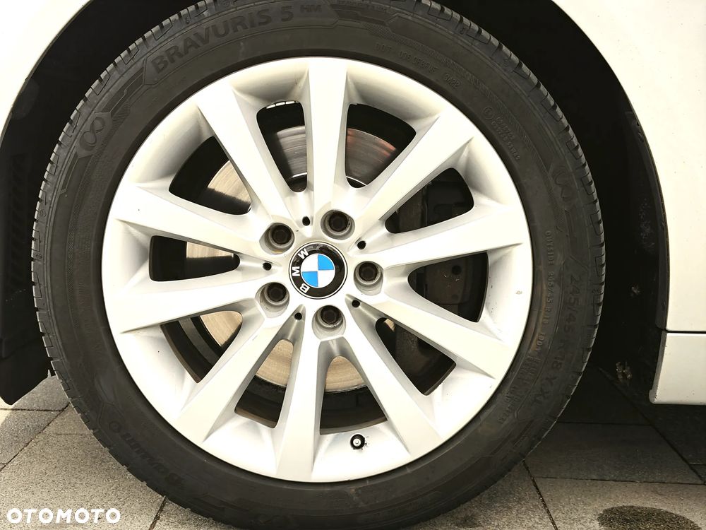 BMW Seria 5 525d Sport-Aut - 6