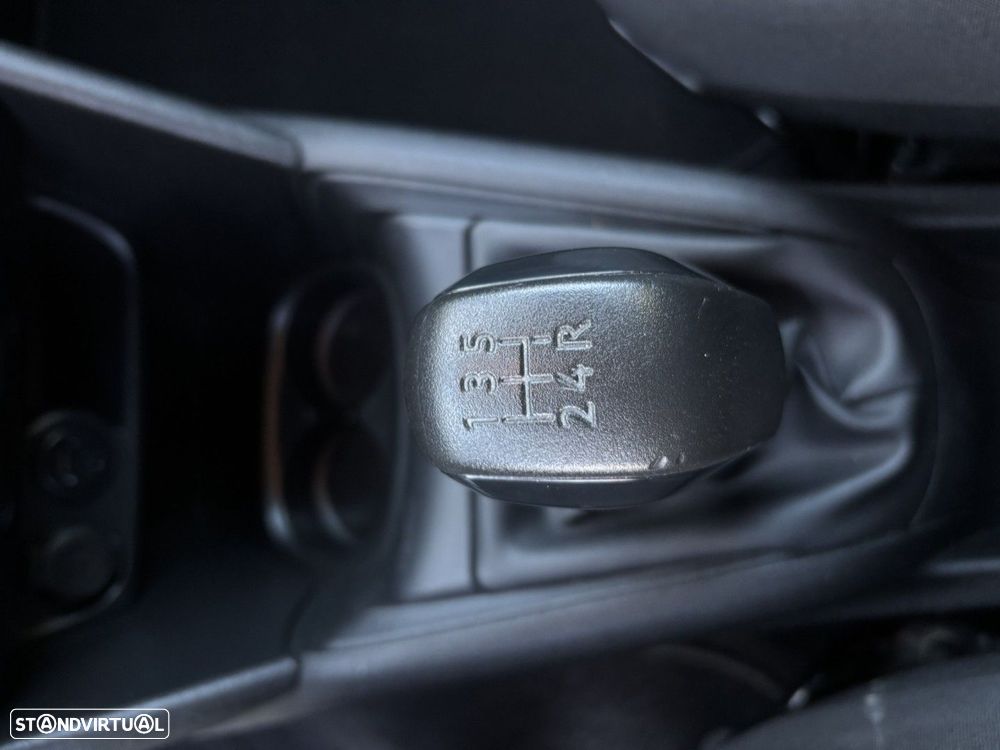 Peugeot 208 1.6 BlueHDi - 15