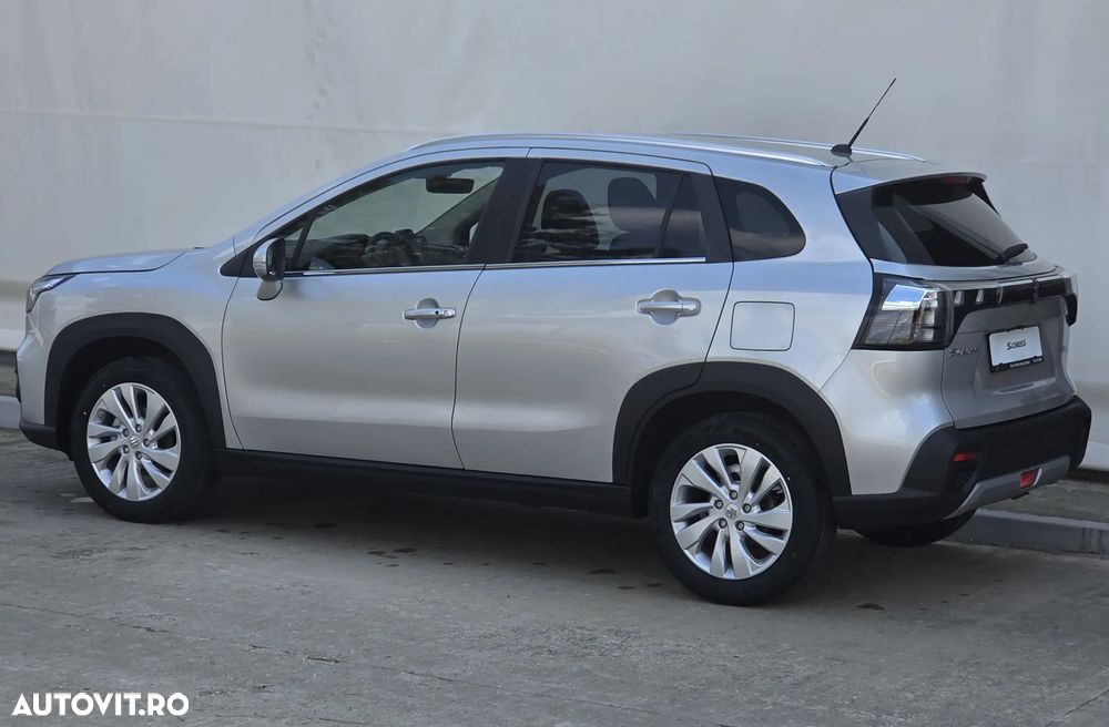 Suzuki S-Cross 1.4 Boosterjet 6MT MHEV Passion - 4