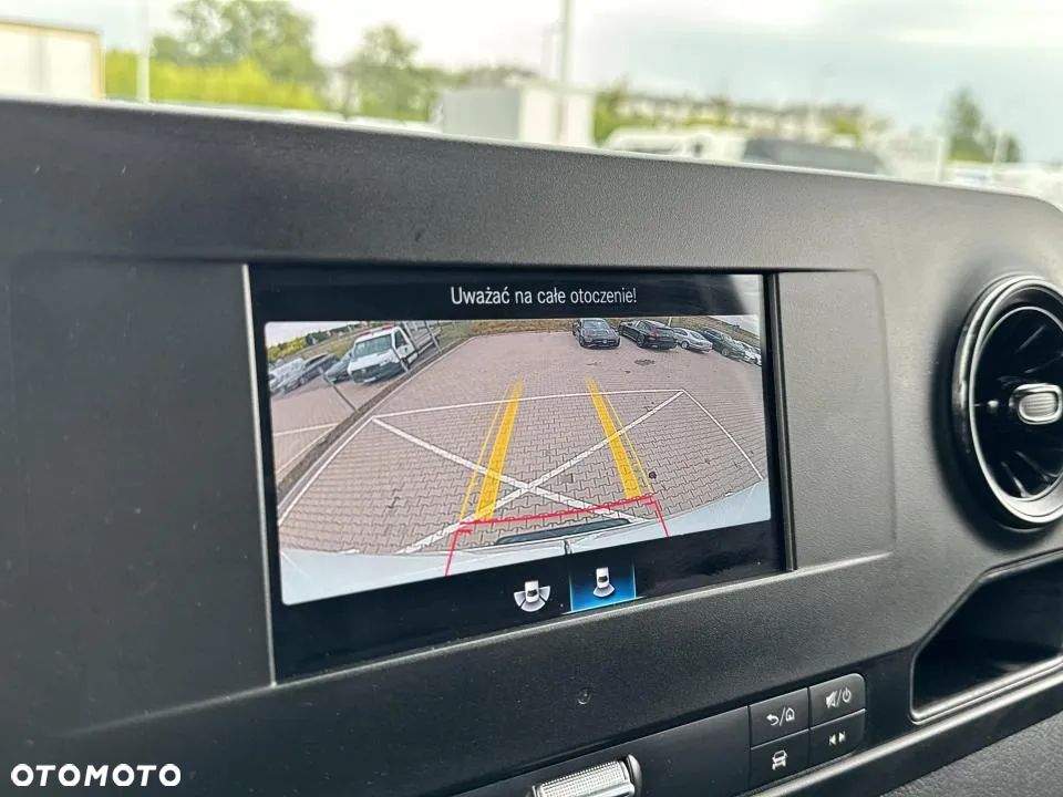 Mercedes-Benz Sprinter - 18