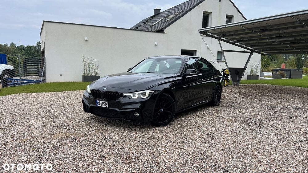 BMW Seria 3 330i Sport Line - 11