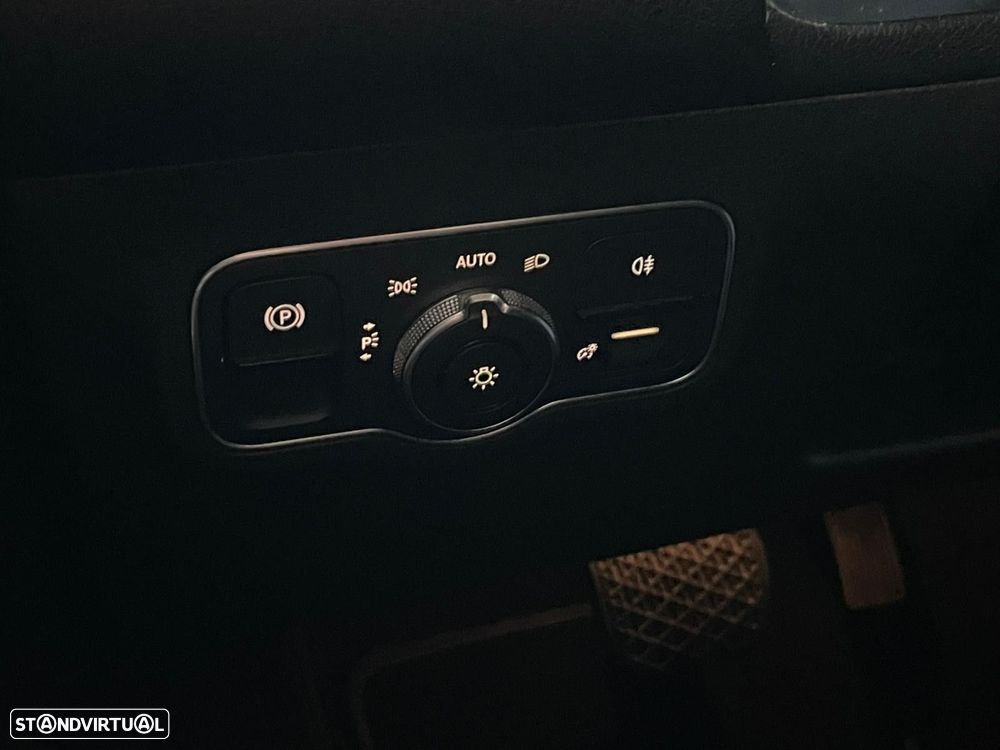 Mercedes-Benz GLB 180 d - 8