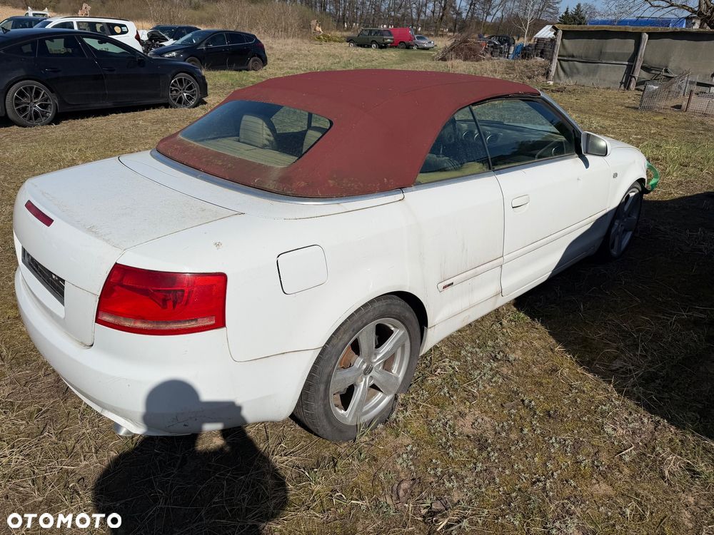 Audi A4 Cabrio 2.0 TDI DPF - 9