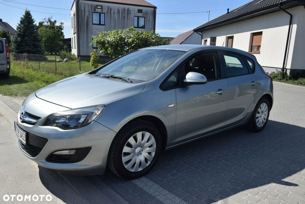 Opel Astra 1.6 Active EU6 - 14