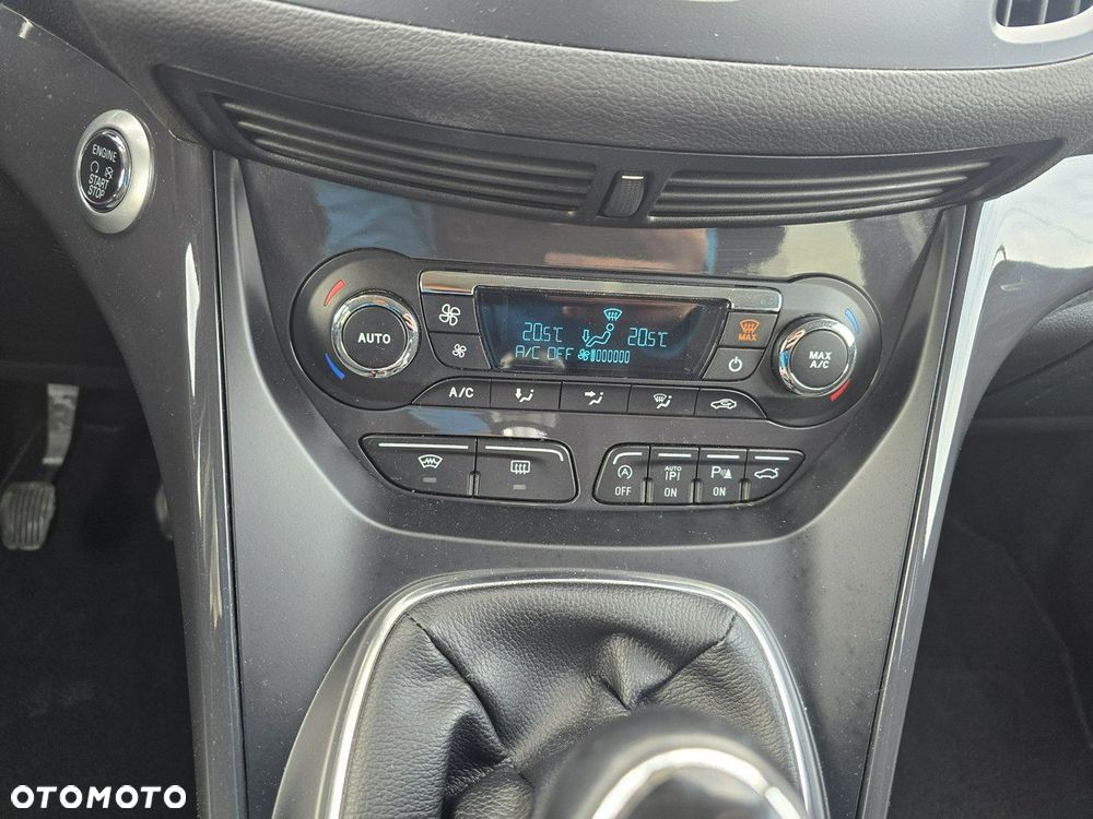 Ford Kuga - 20