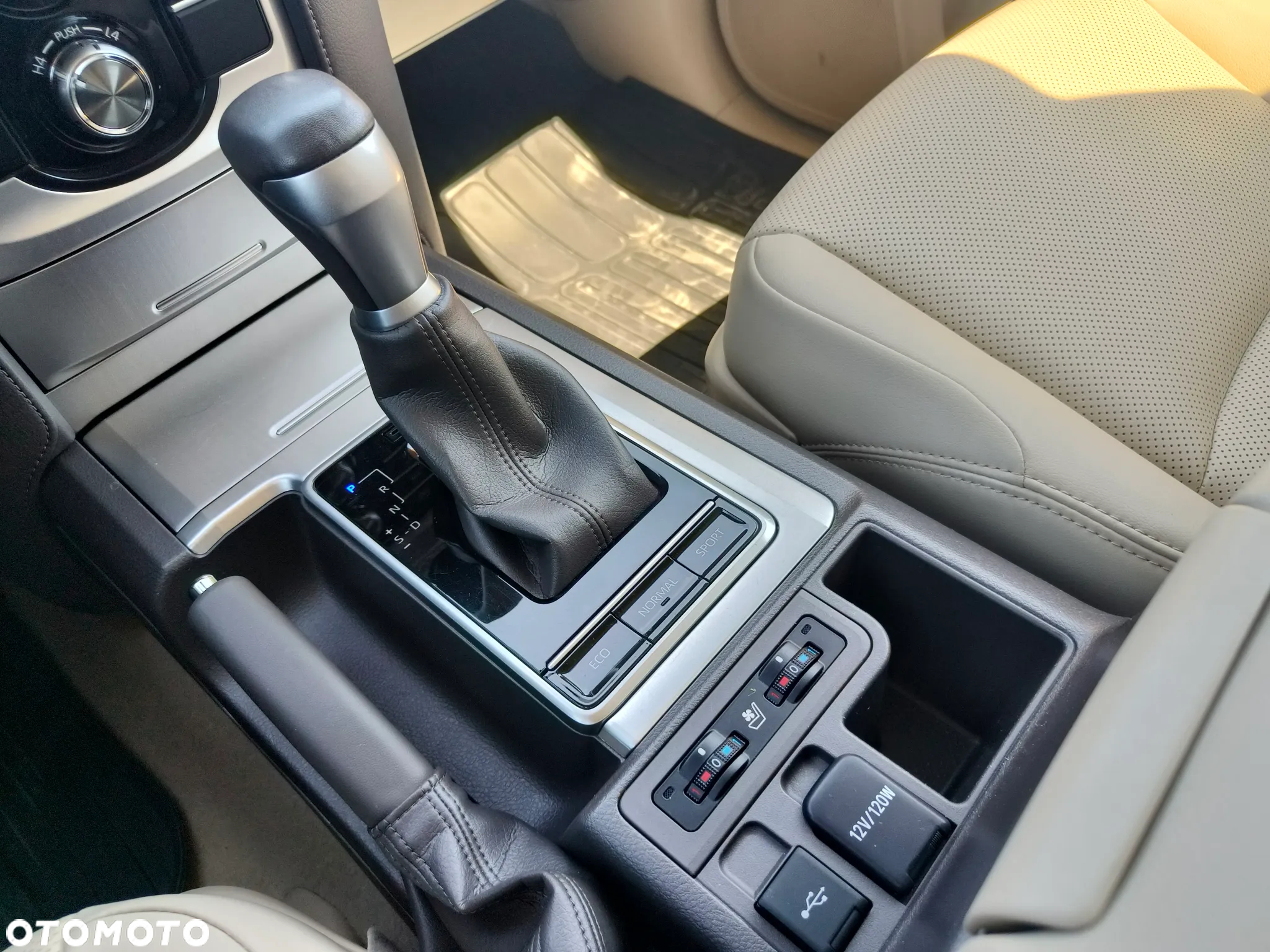 Toyota Land Cruiser LC 2.8 D-4D Invincible - 23