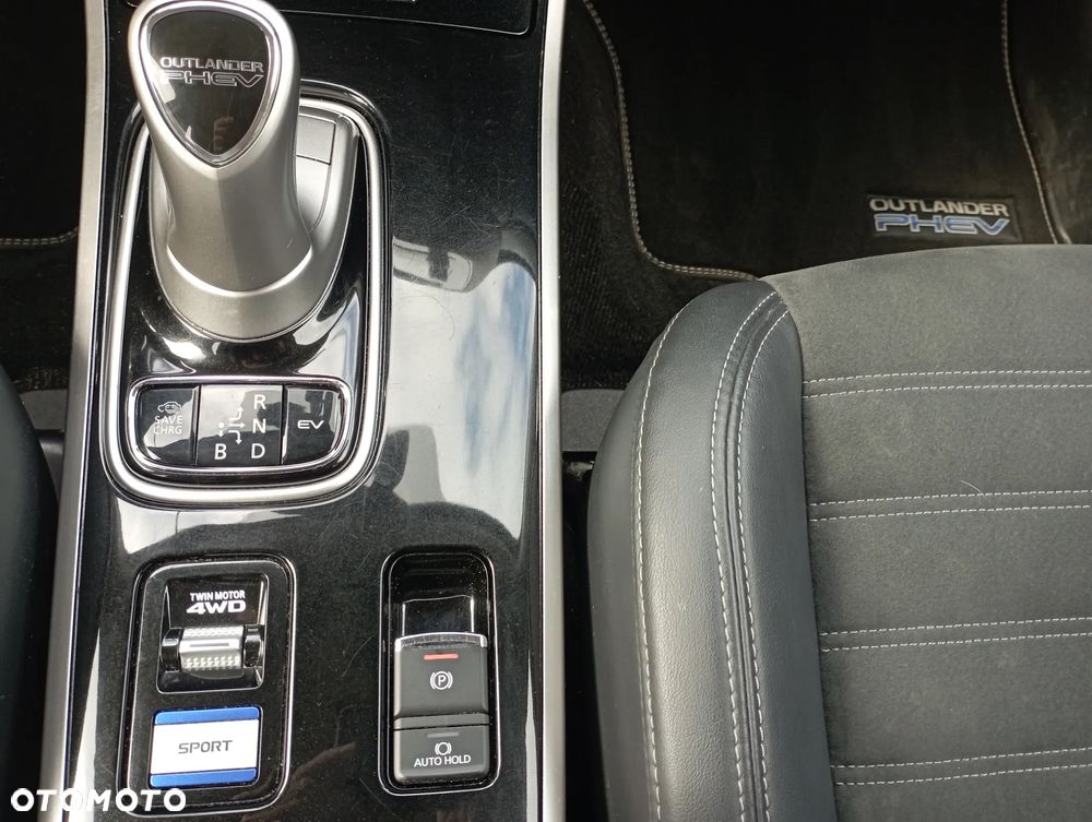 Mitsubishi Outlander Instyle - 9