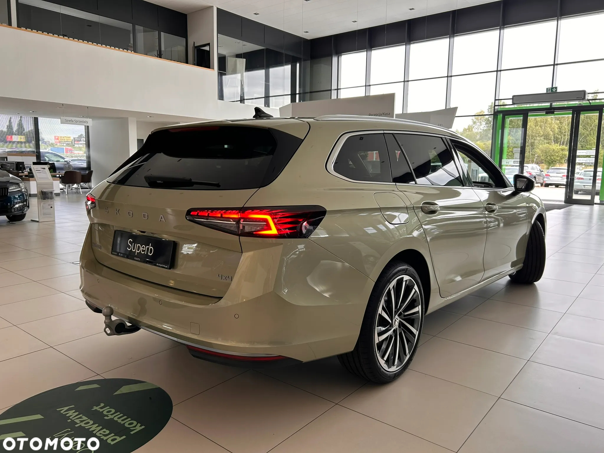 Skoda Superb 2.0 TDI SCR 4x4 L&K DSG - 11