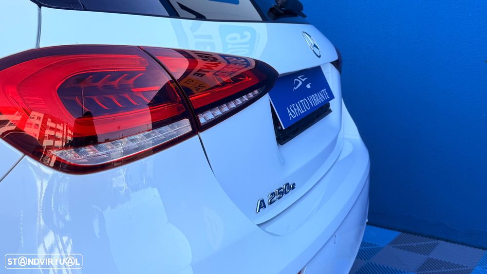 Mercedes-Benz A 250 e 8G-DCT AMG Line Advanced Plus - 15