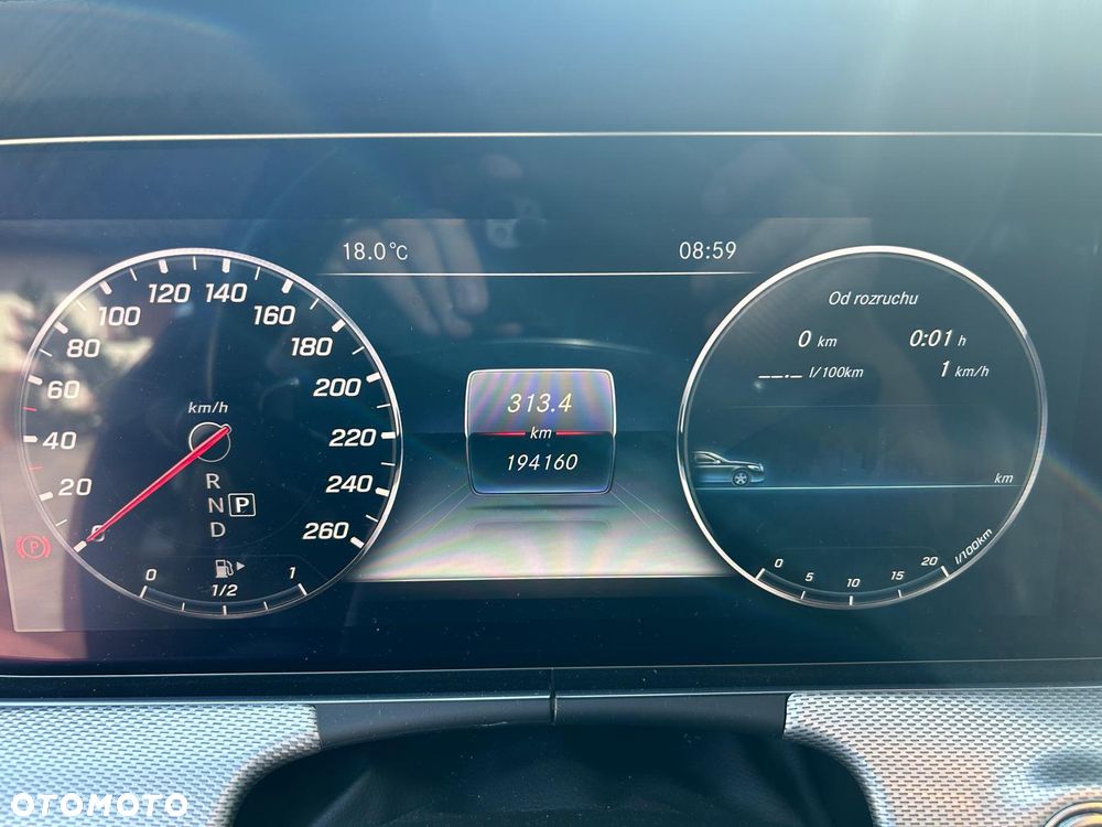 Mercedes-Benz Klasa E 220 d 4-Matic 9G-TRONIC - 10