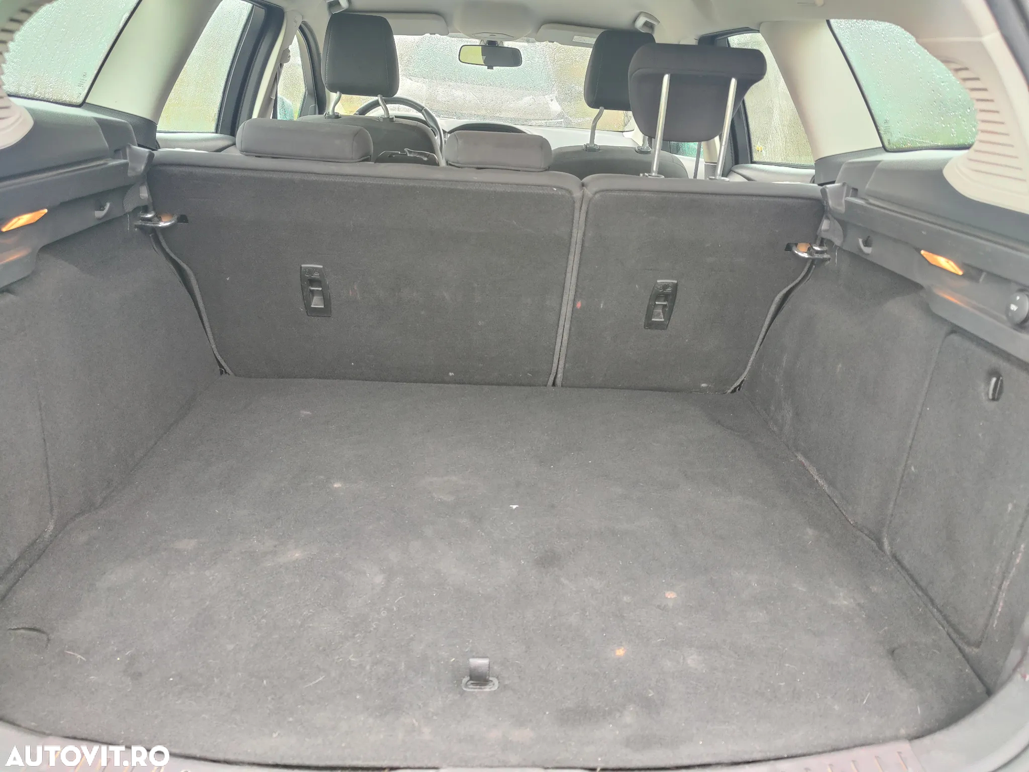 Ford Focus Turnier 1.5 EcoBlue Start-Stopp-System TREND - 11