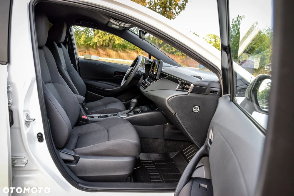 Toyota Corolla 1.8 Hybrid Active - 28