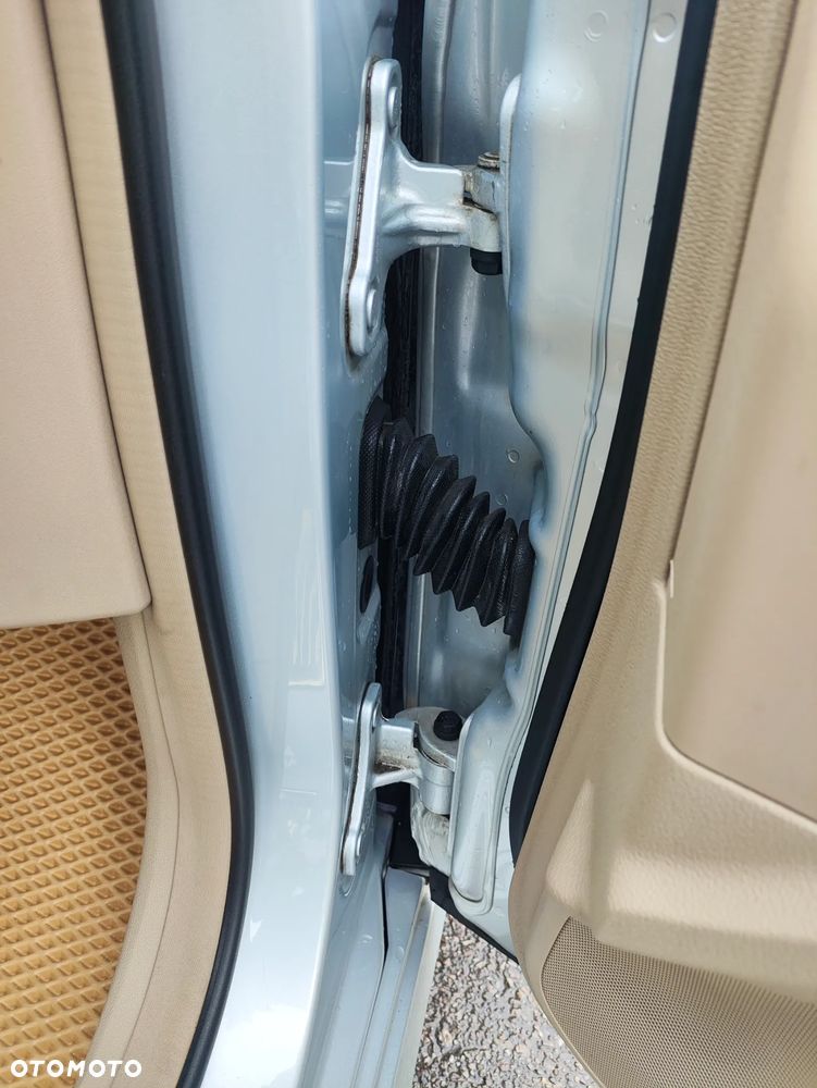 Mercedes-Benz Klasa E 350 CDI 4-Matic - 22
