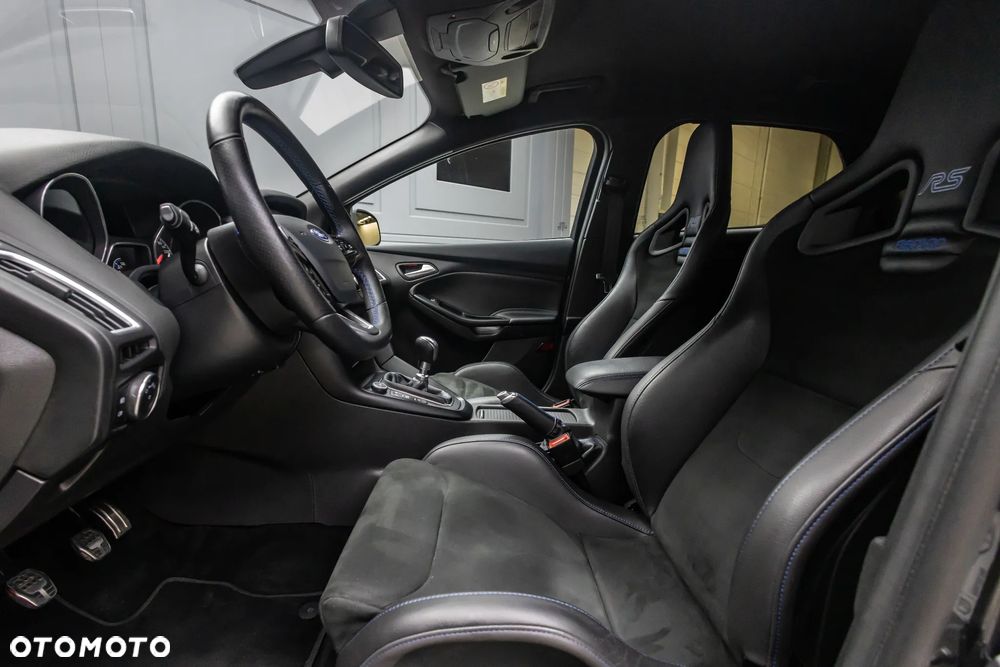 Ford Focus - 13