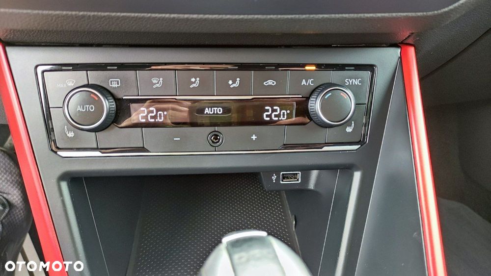 Volkswagen Polo - 36
