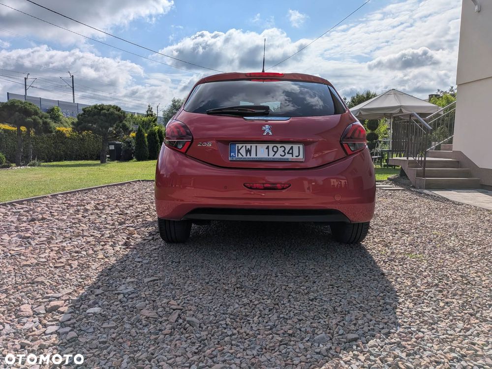 Peugeot 208 1.2 PureTech GPF Signature S&S - 4