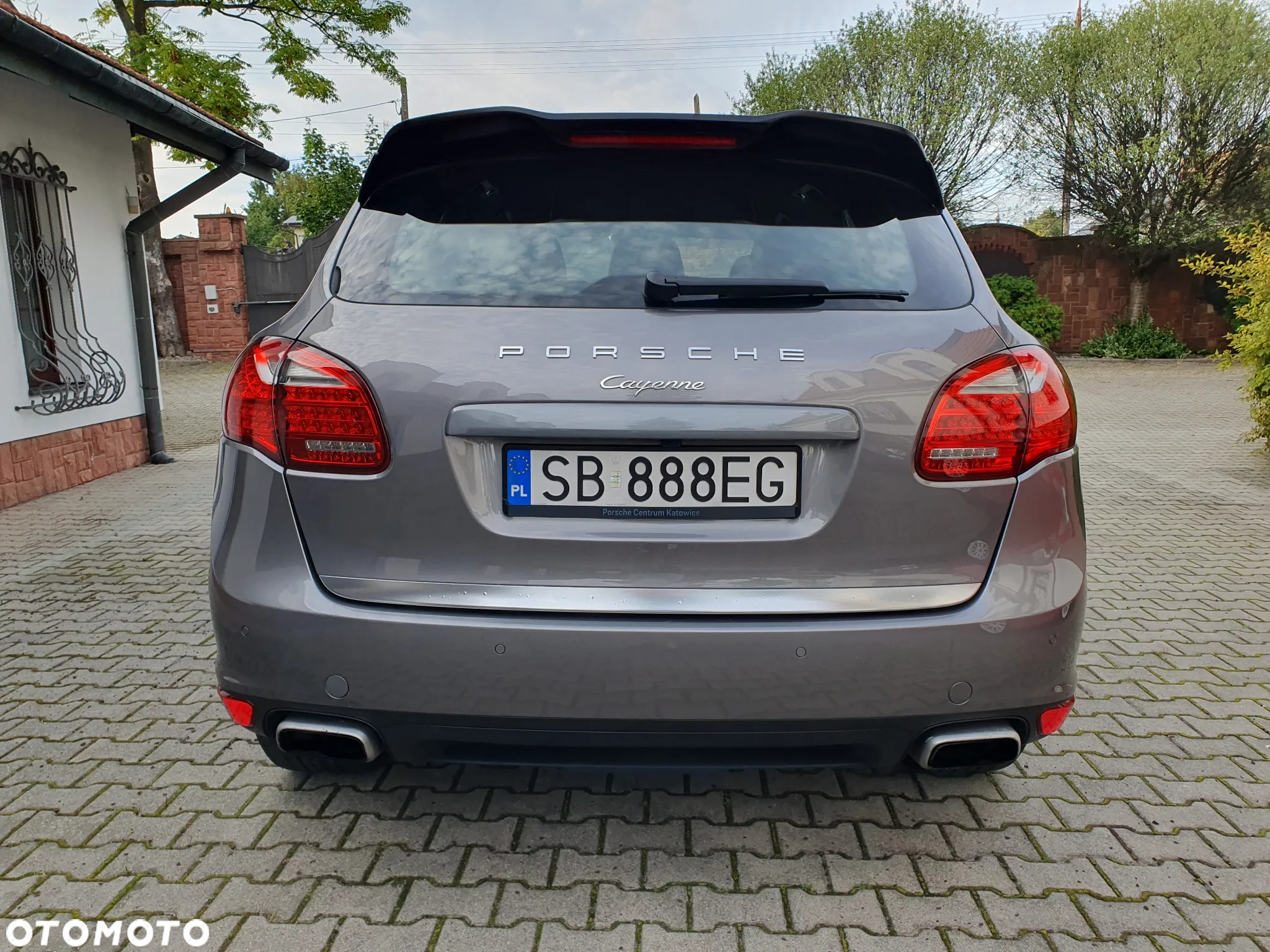 Porsche Cayenne - 8