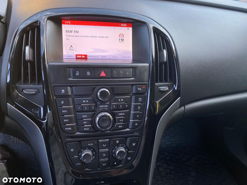 Opel Astra IV 1.4 T Cosmo - 36