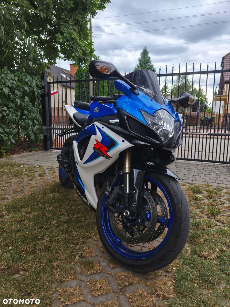 Suzuki GSX-R - 1