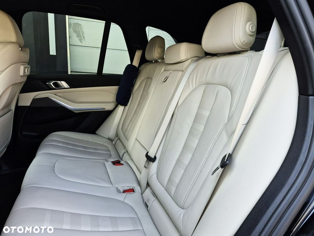 BMW X5 xDrive40d - 27