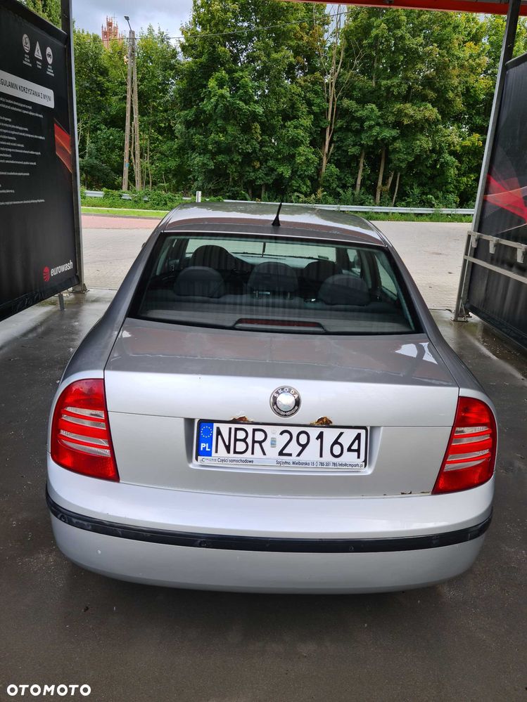Skoda Superb - 4
