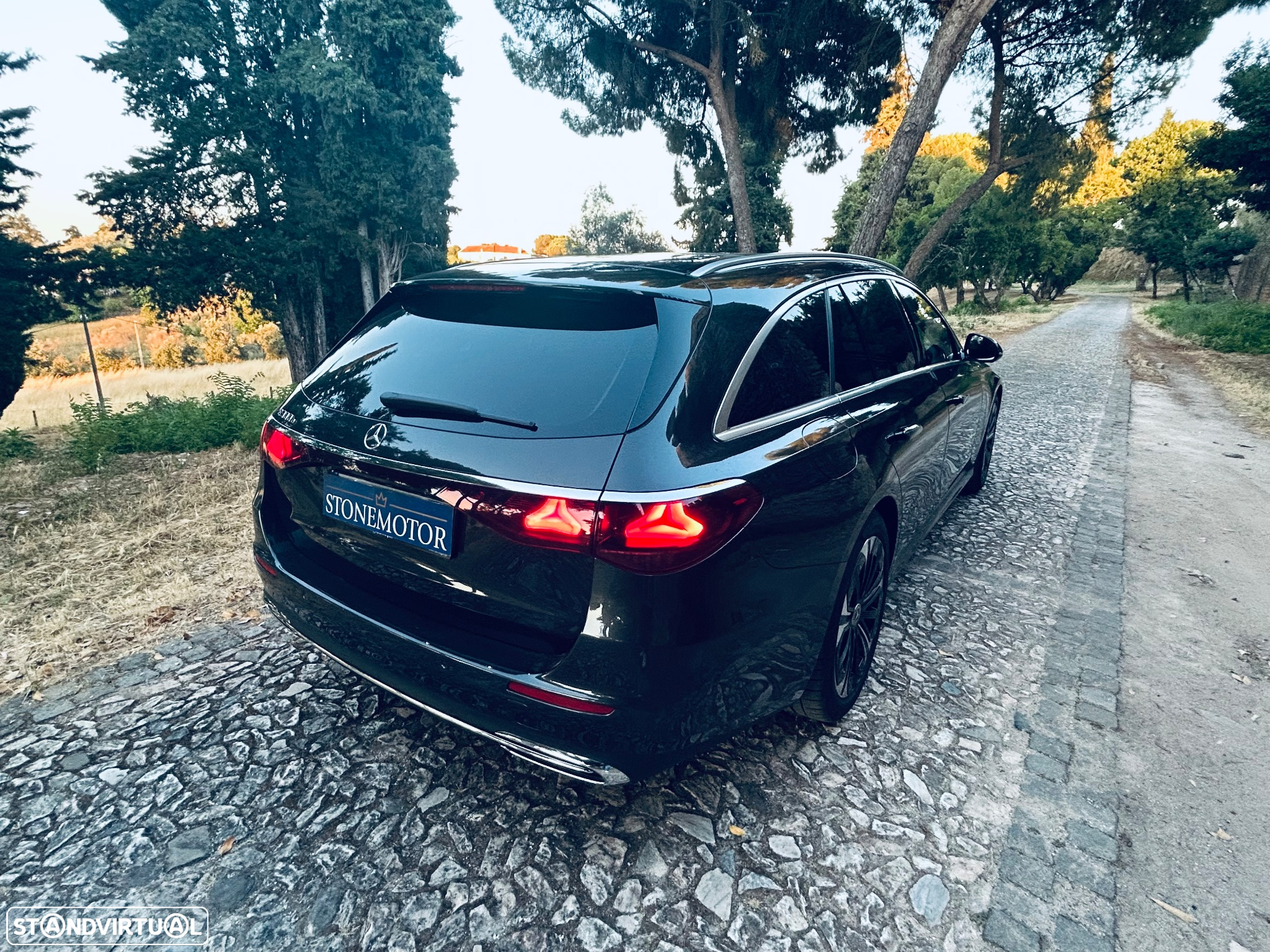 Mercedes-Benz E 300 e Avantgarde - 8