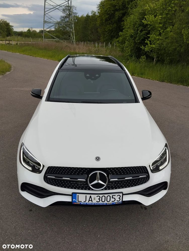 Mercedes-Benz GLC - 11