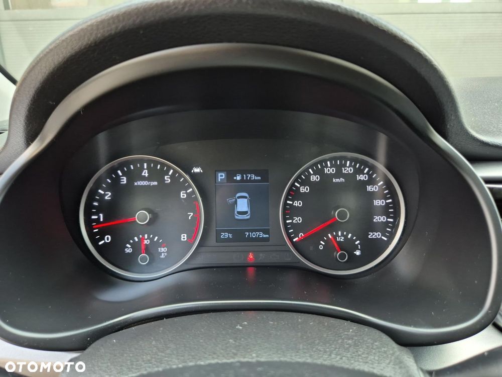 Kia Rio 1.4 L - 15